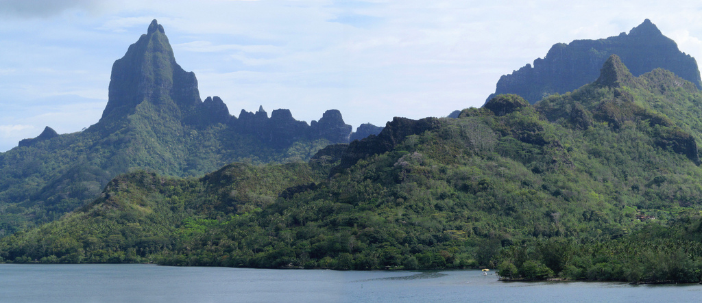 CRUCEROS POLINESIA MOOREA CRUCEROS ISLAS DEL PACIFICO SUR CRUCEROS PLAYAS PARADISIACAS BODAS DE PLATA LUNAS DE MIEL CRUCEROS VIAJE DE NOVIOS